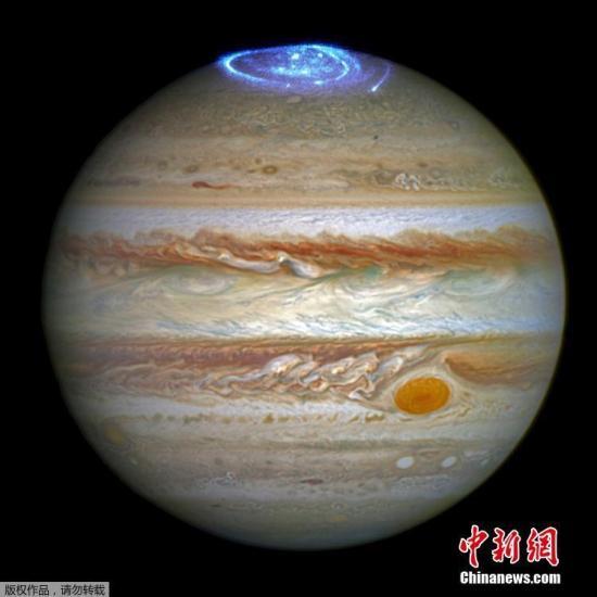 美国探测器朱诺号飞近木星 完成史上最近拍摄