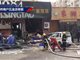 实拍青岛1984烧烤店爆炸致3人受伤视频  疑似煤气罐泄露发生闪爆
